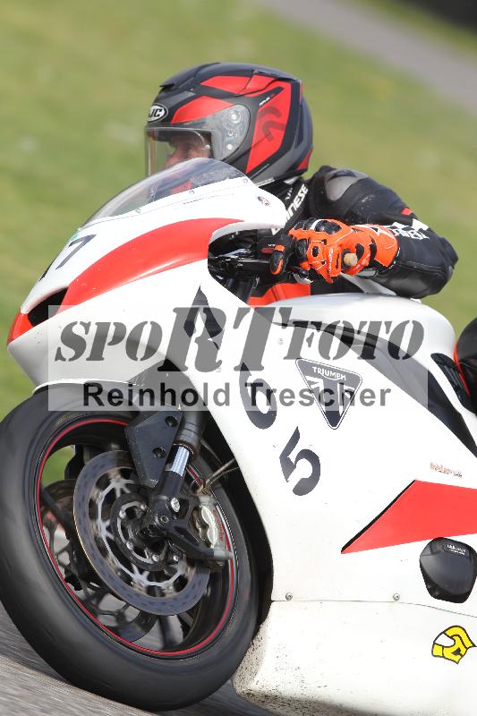 /Archiv-2025/10 23.04.2025 Cornu Master School ADR/gruen-vert/17